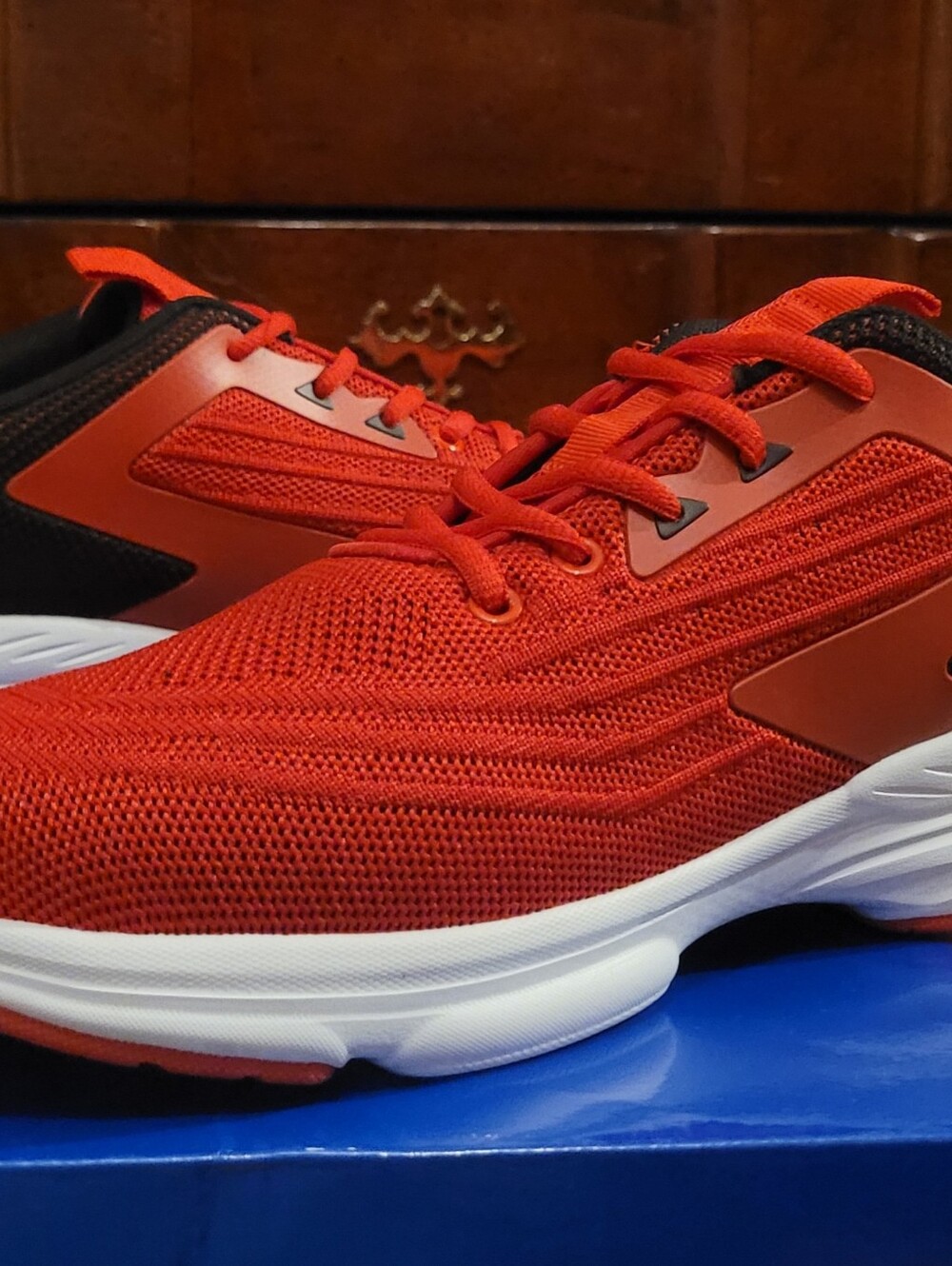 Jerko Red Athletic Lace-Up Sneakers